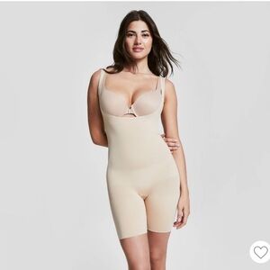 SPANX Nude Shapewear Bodysuit open bust shaping smoothing compression L